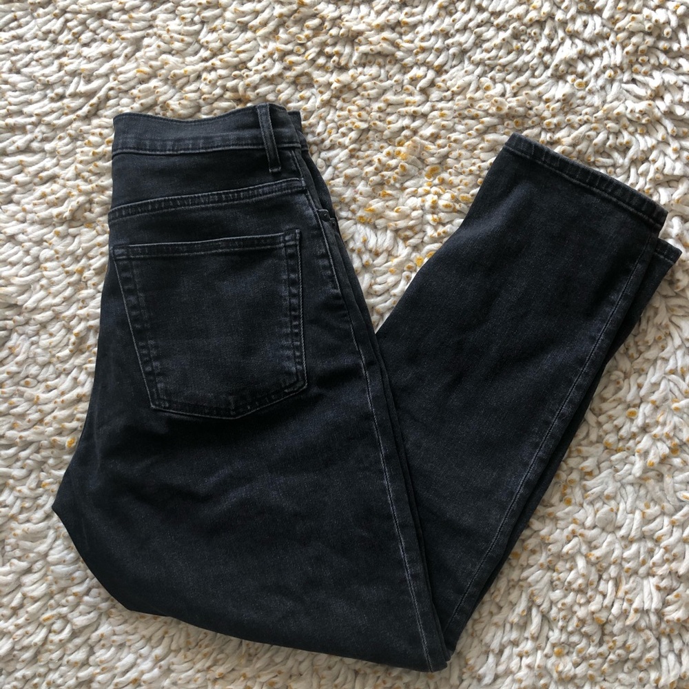 Everlane Cheeky Straight Jean, Washed Black